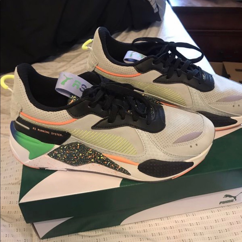 RS-X PUMA SNEAKERS
